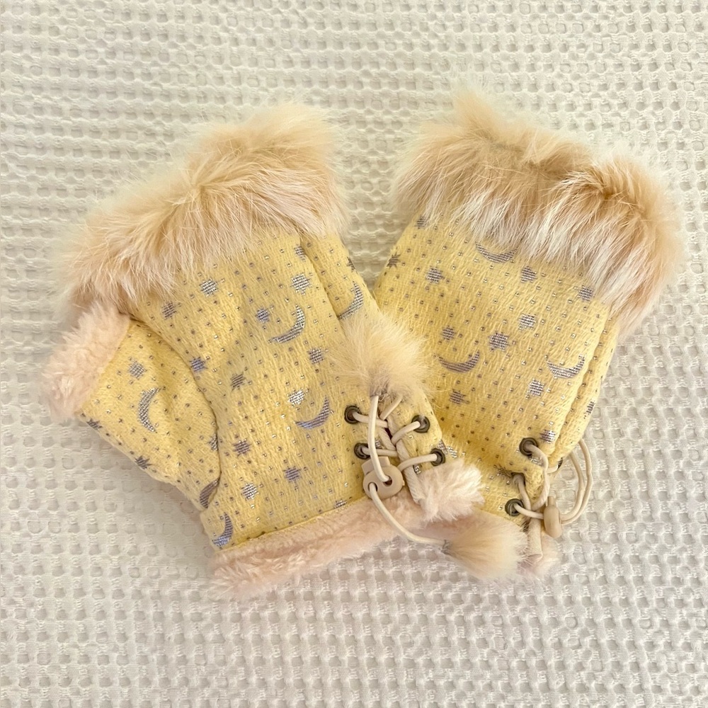 NEW Faux Fur Moon & Stars Fingerless Gloves
